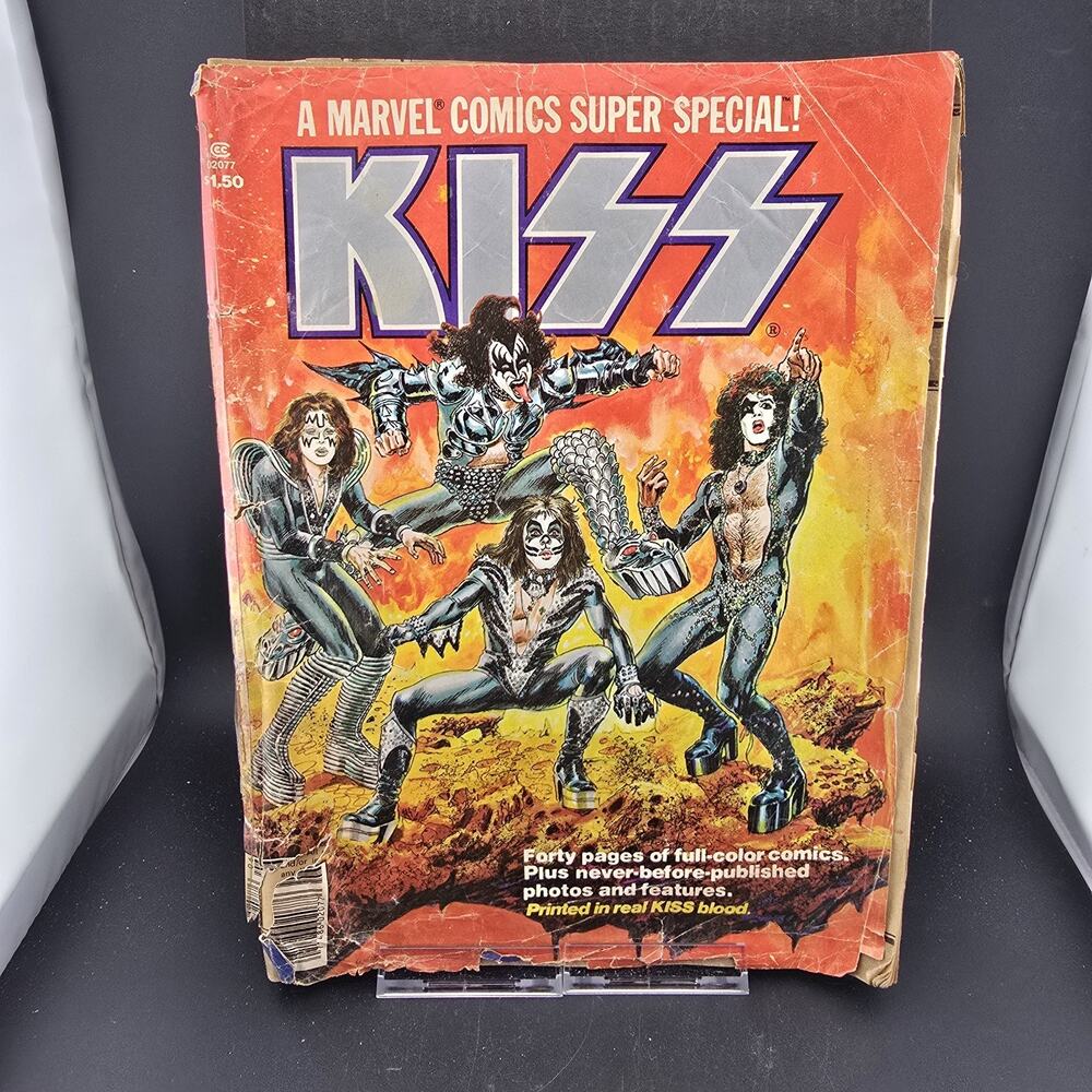 Marvel Comics Super Special 1 1977 KISS Comic Magazine POSTER INTACT Blood